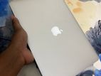 MacBook air 13.3 inches