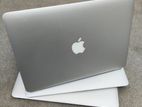 MacBook Air 17 CORE i5 8GB RAM 256GB SSD || iNSAF iT