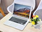 MacBook air 2015 corei5 full fresh conditions