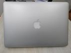 MacBook Air 2017 Core i5 Ram 8gb Ssd 128gb7--8hours back up