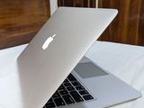 MacBook Air 2017 Series 8/256 SSD