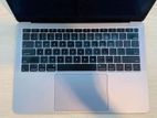 MacBook Air 2019 256ssd 16gb ram new condition