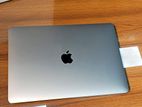 MacBook Air 2020 M1 full box available with 9%9 battery health