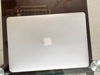 MacBook Air Core i5 (2017) 8GB RAM 128GB SSD