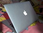 MacBook Air i5 Mid 2011