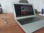 Macbook Air Laptop Core i5 Frees Conditions