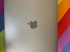Macbook air m1 (2020) 16,256