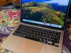 MacBook Air M1