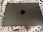 MacBook air M2 (Almost Brand New)