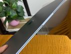 MacBook M1 (8/256)