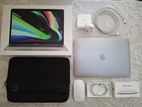 MacBook Pro 13.3” M1 (2020) 8GB Memory/512GB SSD with Magic Mouse 2