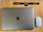 MacBook Pro 16" Core i9 (2019) 16GB 512GB + Magic Mouse