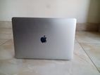 Apple Macbook Pro 19