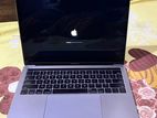 MacBook Pro 2016 (13” Touchbar)