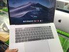 MacBook Pro 2016 with Touch Ber