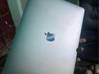 MACBOOK PRO 2017 13inch laptop