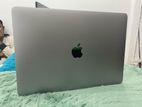 Macbook Pro 2017 8/256