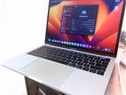 MacBook Pro 2017 Silver (Touch Pad) like new