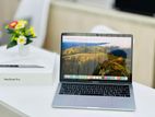 MacBook pro 2019 128 8 full box new condition