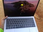 MacBook Pro "Core i5" (Mid-2017) 8-256 Stores