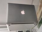 Macbook pro i5 1tb (Used)