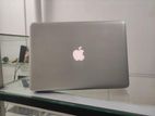 MacBook pro i5 8/1tb (Used)