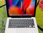 MacBook Pro i5