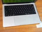 MacBook pro m1 16" display 1tb ssd 16gb ram