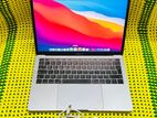 MacBook Pro (Retina, 2017, Touch Bar) 8/256GB