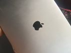Mackbook Pro 2016 13” 8GB RAM 512GB SSD