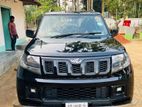 Mahindra TUV300 black 2020