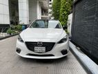 Mazda Axela skyactiv 2016