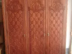 মেহেগুনি কাটের আলমারি