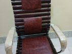 মেহগনি কাঠের চেয়ার