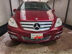 Mercedes-Benz B160 MoonRoof 2010