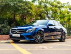 Mercedes-Benz C200 In Brilliant Blue 2021