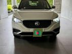 MG ZS . 2020