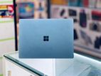 Microsoft surface laptop 2 i5 8th Gen 8Gb Ram 256Gb ssd