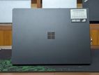 Microsoft Surface Laptop 2 – Premium Performance in Your Hands!