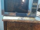 microwave oven