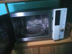 microwave oven