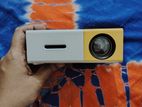 Mini hd projector