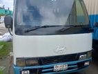Minibus Hyundai 2011