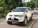 Mitsubishi l200 Carryboy Sunroof 4WD 2014