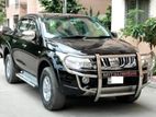 Mitsubishi l200 Double Cabin Pickup 2016