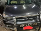 Mitsubishi Outlandar 2010
