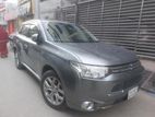 Mitsubishi Outlandar PHV 2013