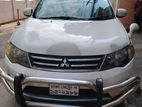 Mitsubishi Outlandar roadest 2011