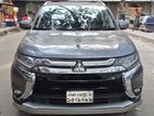 Mitsubishi Outlandar Sunroof. 2017