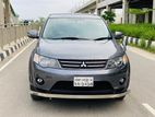 Mitsubishi Outlander 7 SEAT 2011